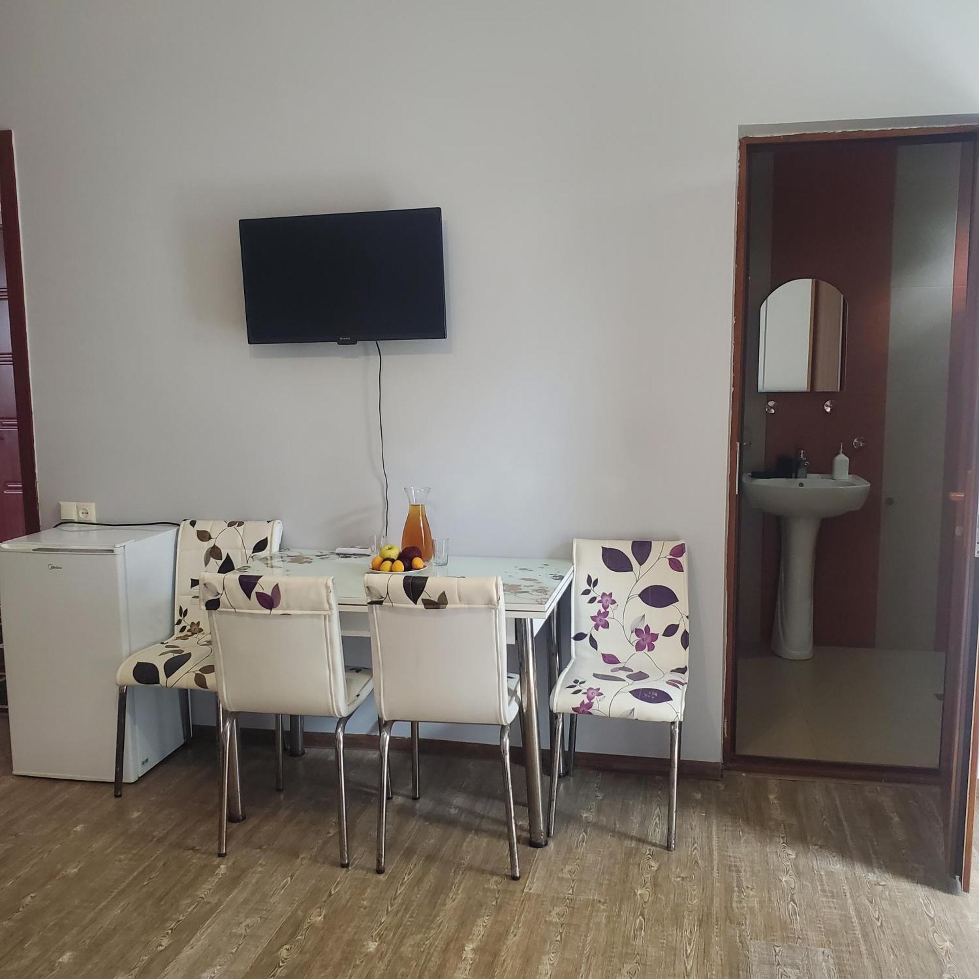 Elite Hotel 코불레티 객실 사진