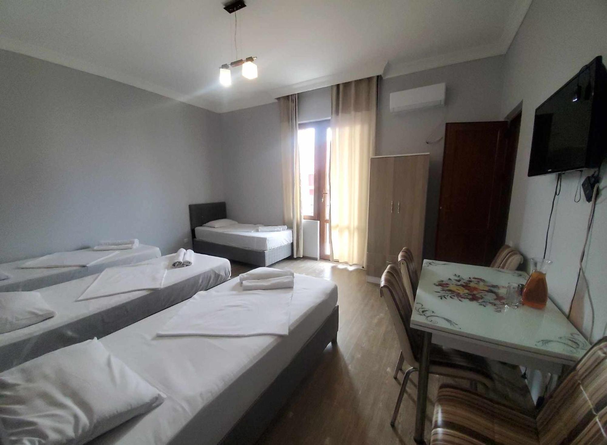 Elite Hotel 코불레티 외부 사진