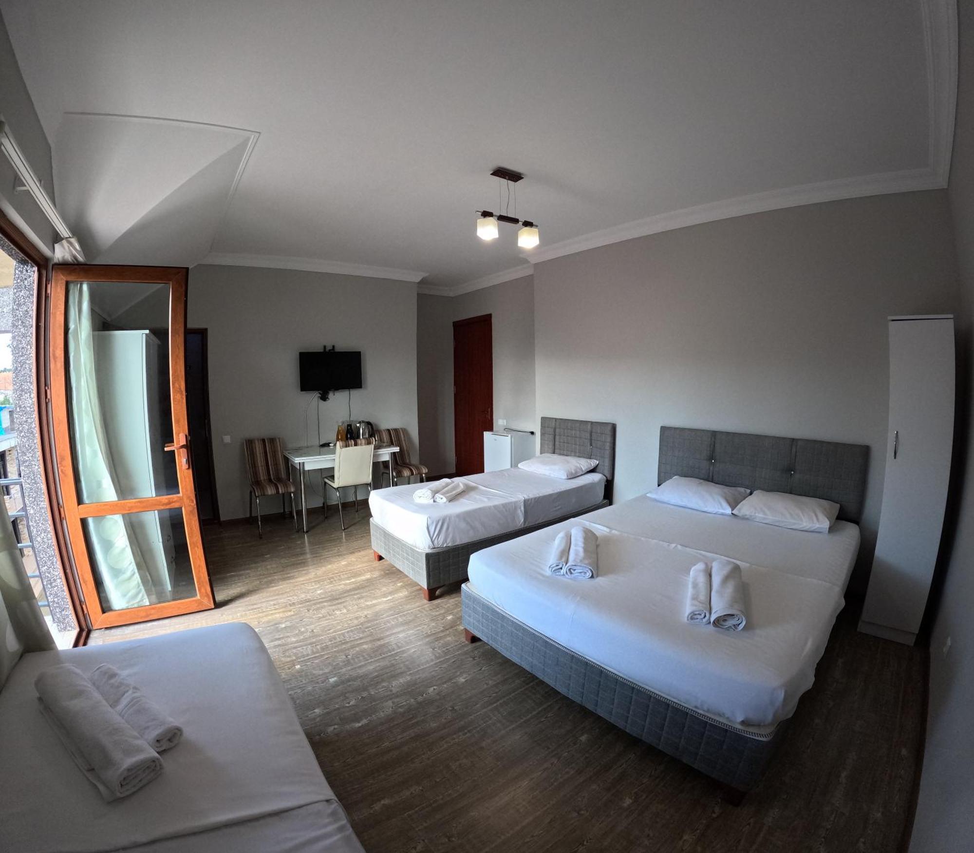 Elite Hotel 코불레티 외부 사진
