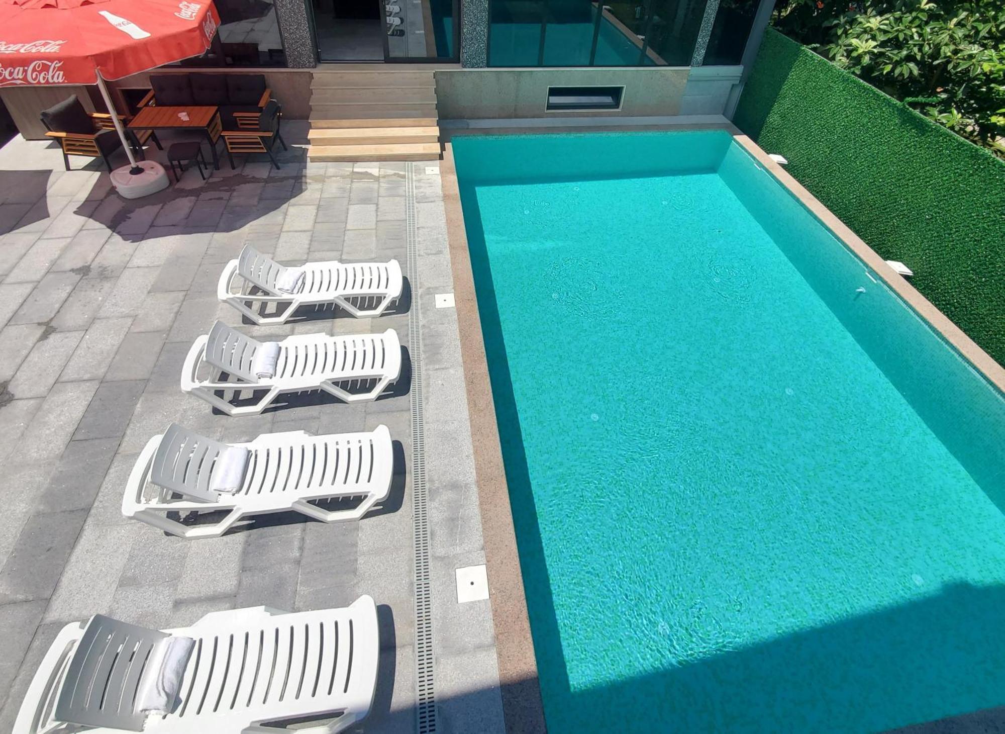 Elite Hotel 코불레티 외부 사진