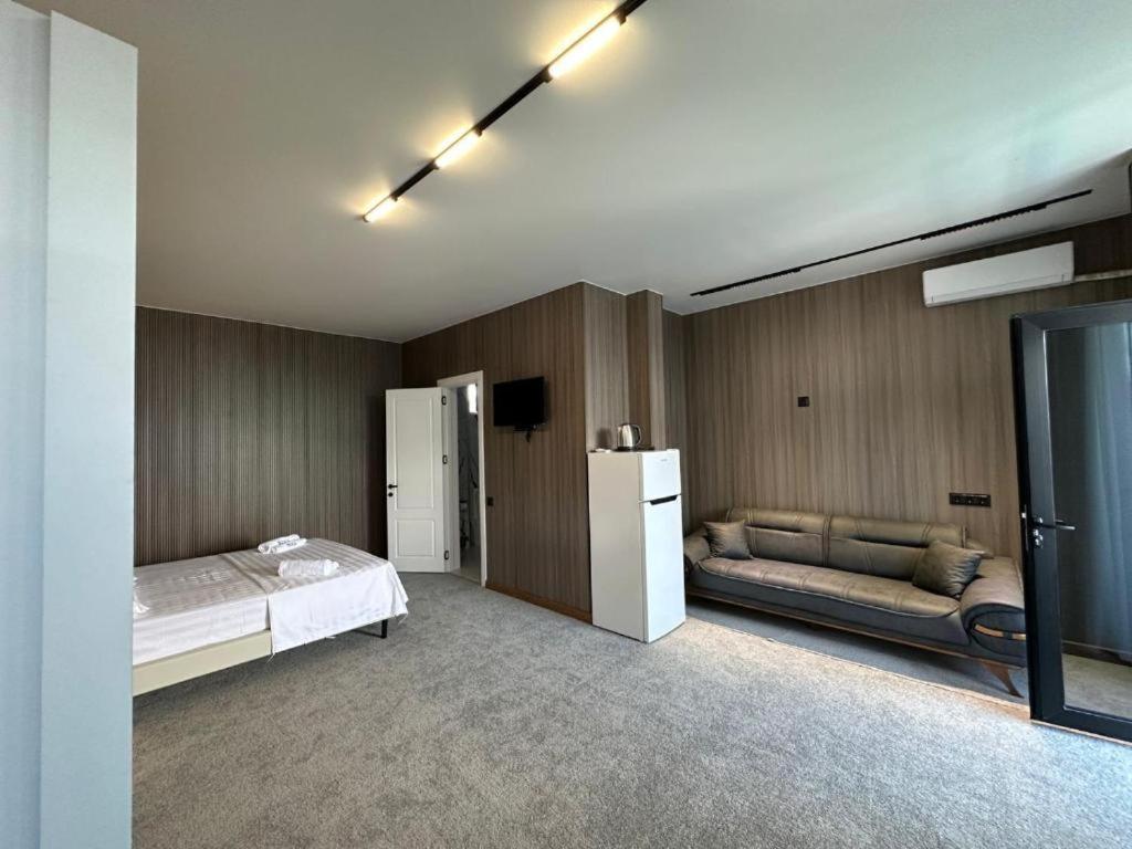 Elite Hotel 코불레티 외부 사진
